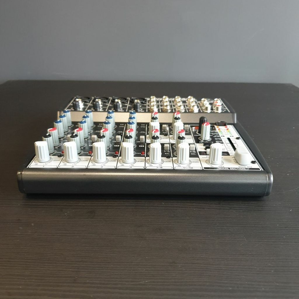 Behringer Xenyx 1202FX 8channel Analog Mixer with Effects (1202