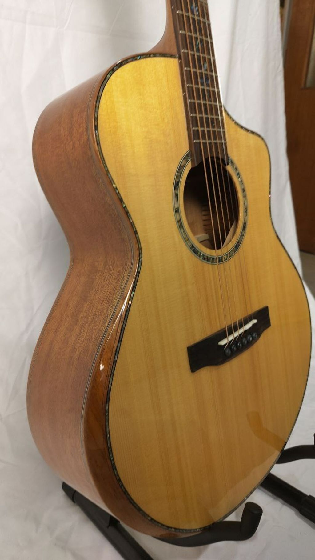 Firefly GA01 Solid Spruce Top 41 inch Acoustic Guitar with Beveled Arm