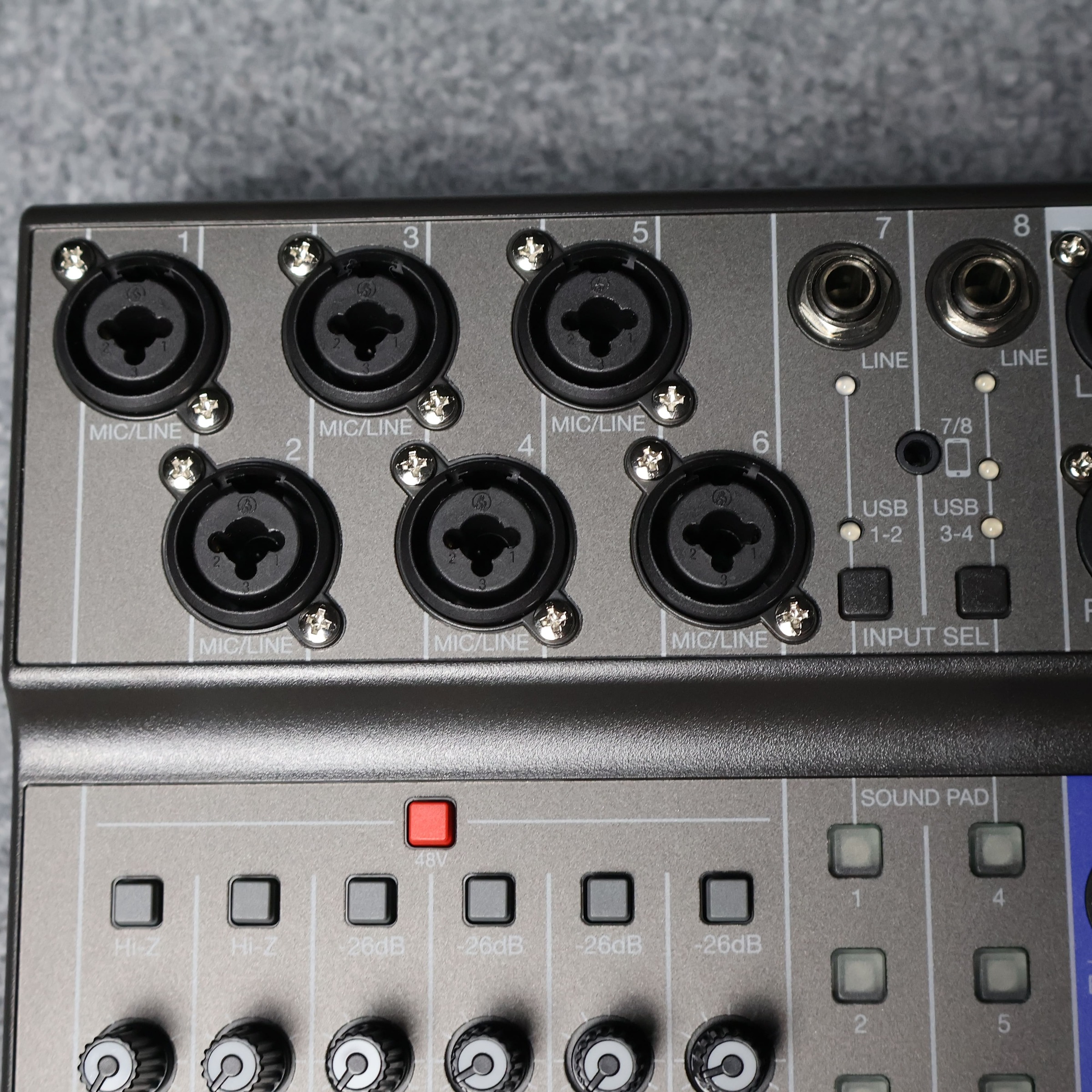 Zoom LiveTrak L8 8 Channel Digital Mixer with Interface ( L8 / L 8