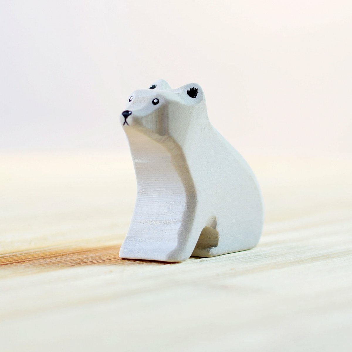 坐著的小北極熊-2045-1.jpg