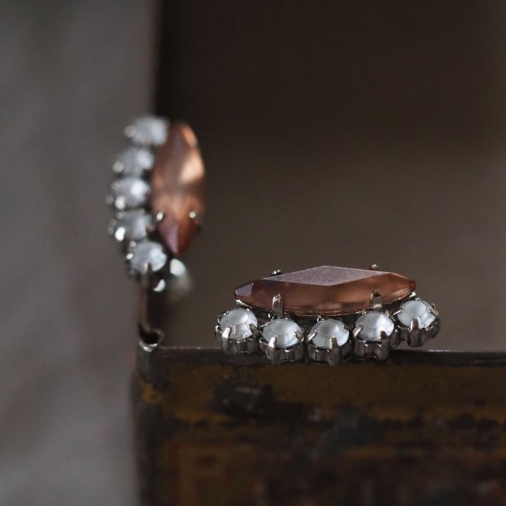 00