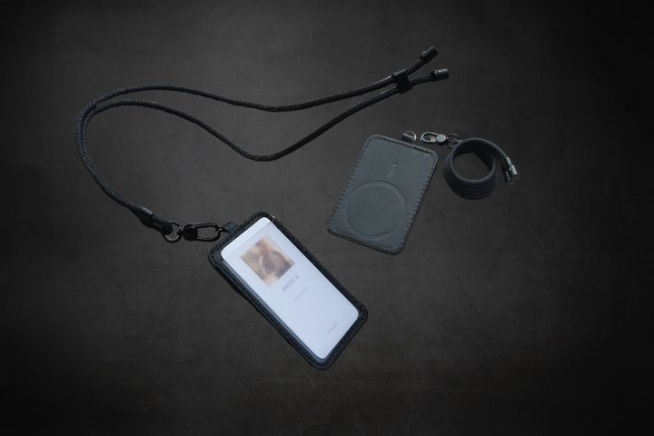 id holder