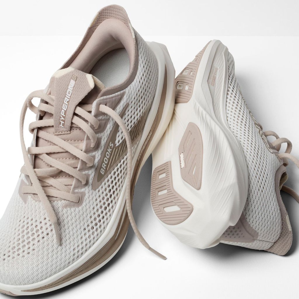 120453-150-y-hyperion-3-womens-responsive-cushion-road-running-shoe