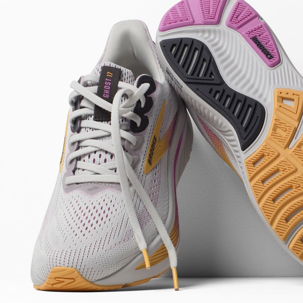 120431-070-y-ghost-17-womens-neutral-cushion-running-shoe
