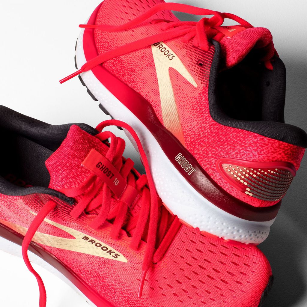 120407-634-y-ghost-16-womens-neutral-cushion-running-shoe