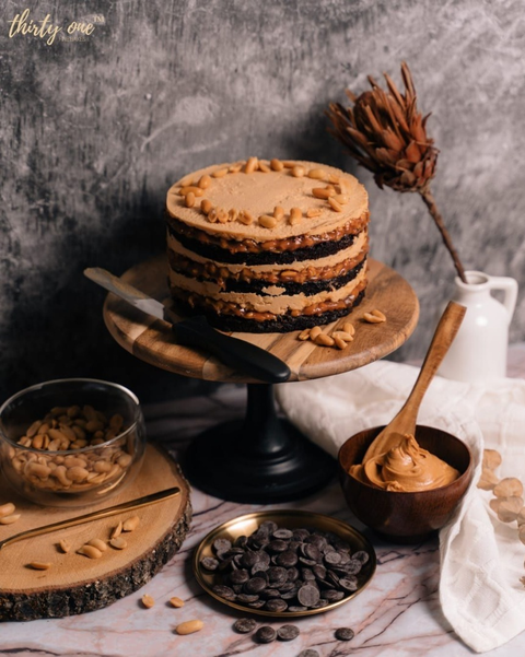 Peanut Butter & Chocolate Cake