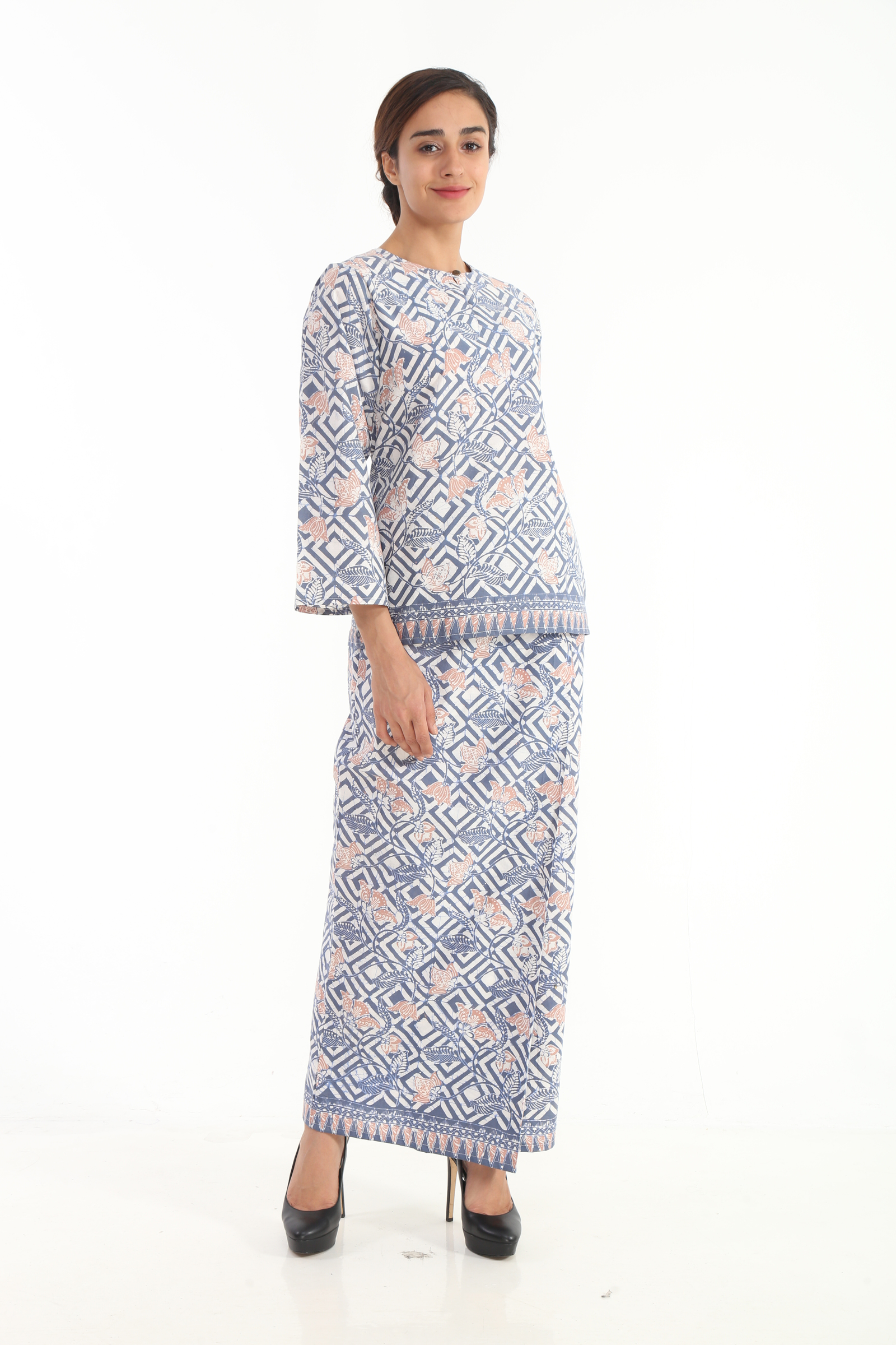 Kurung Kedah Batik  Pastel  Indigo Cirebon  AA4245BTK 