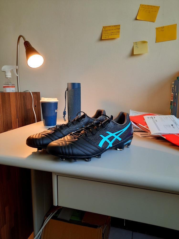 ASICS ULTREZZA AI