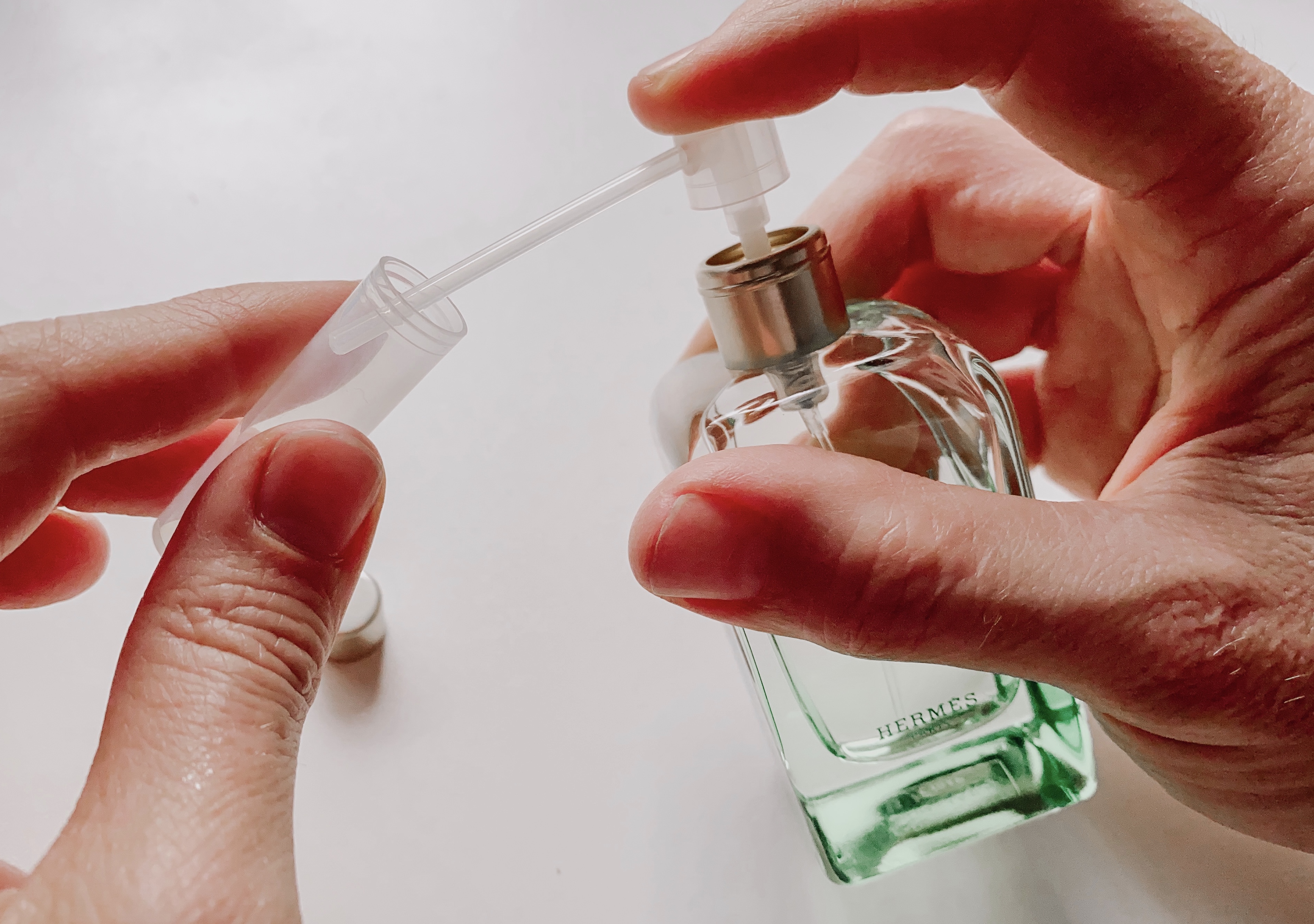 Perfume Decanting Process Step-by-Step