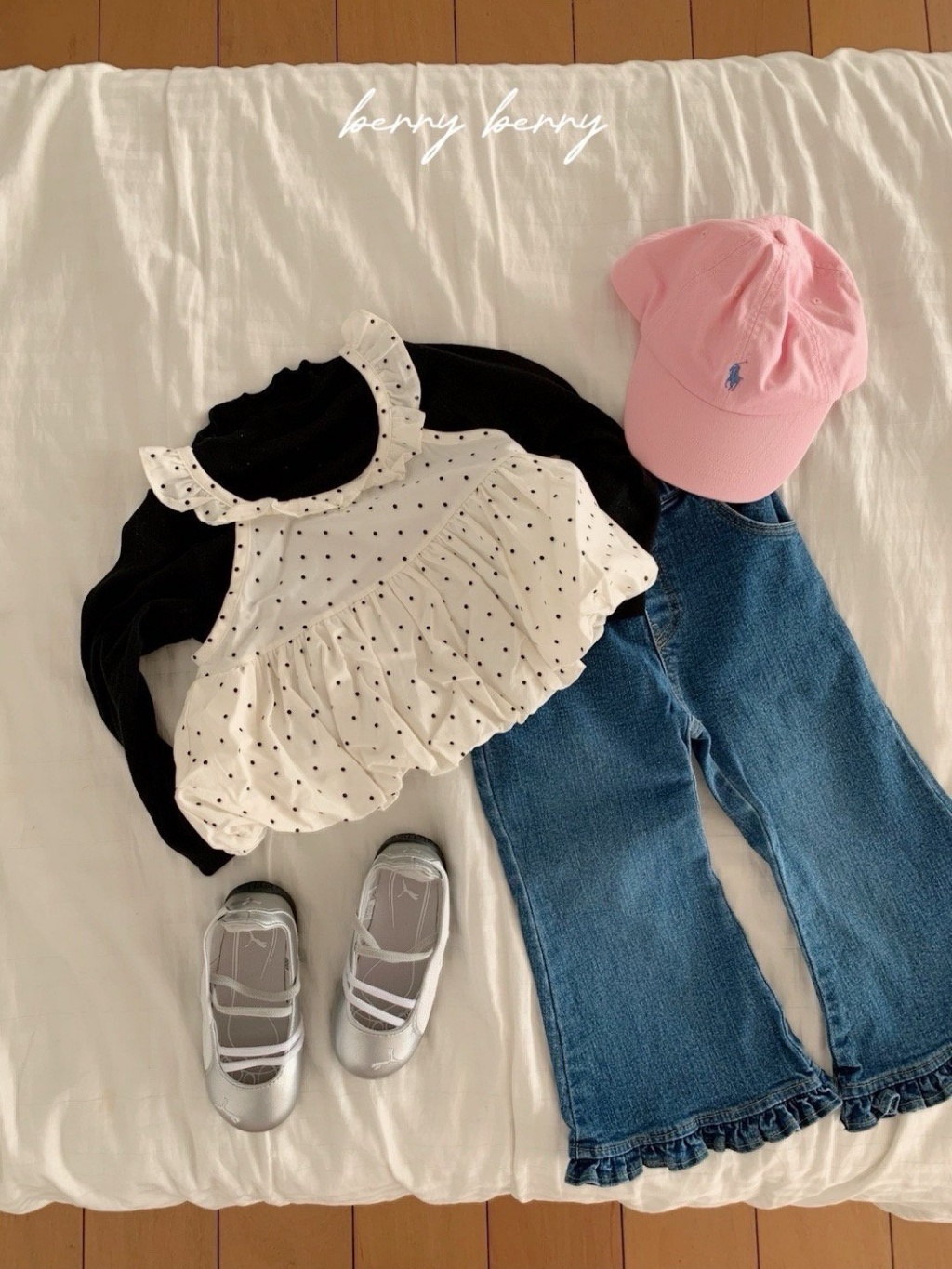29 (8)