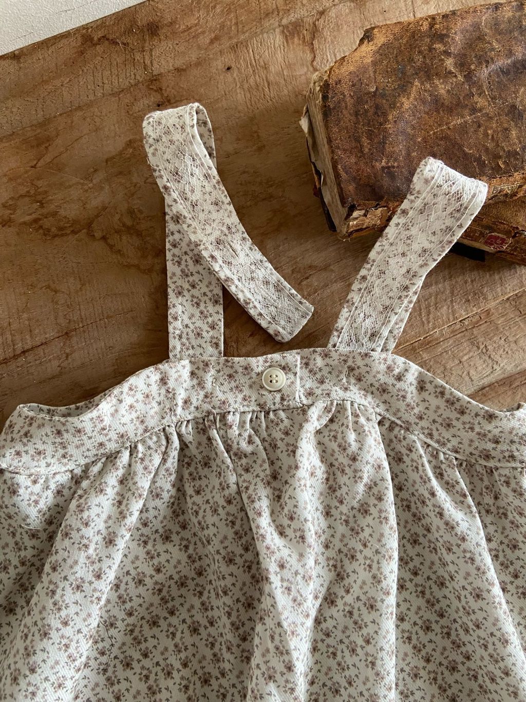 bd5b5782ag9a6e22e9d9e831a41ee1e1