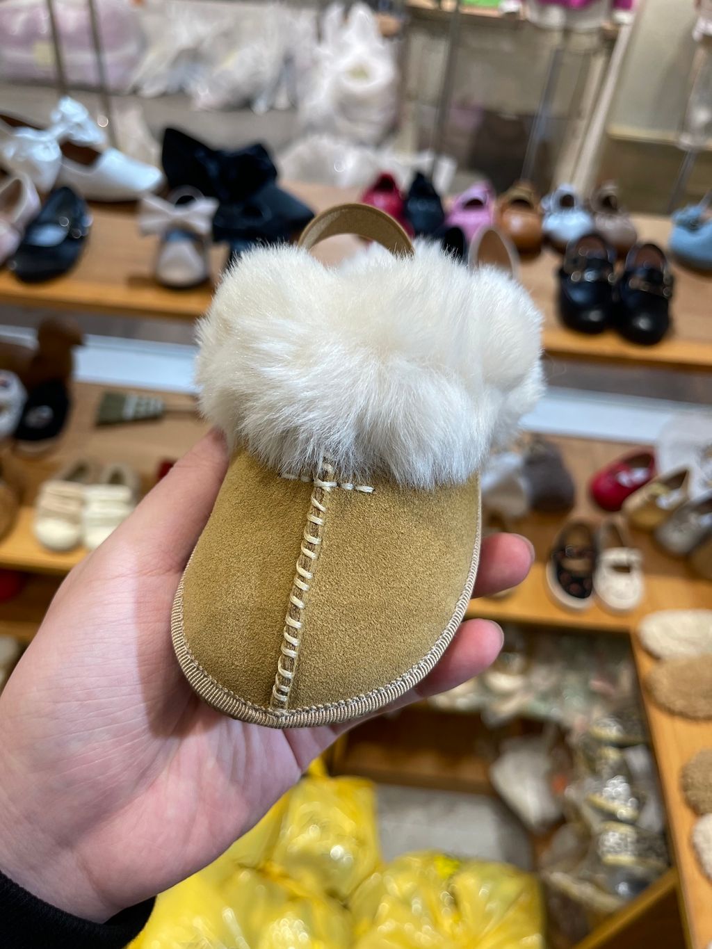 057CC7BE-ACA6-43C4-93A1-A2847661EE10