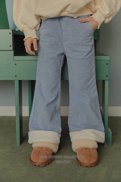 f9075b8e2337a8f5876bec0de03f904f