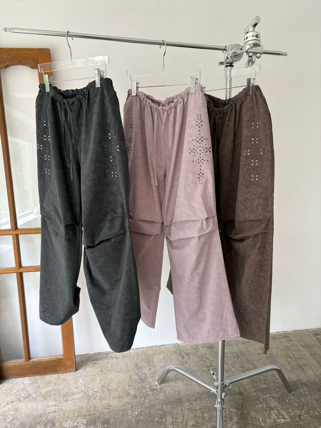 bea42cd855f71bf3726ed1c6385ffc9f 2