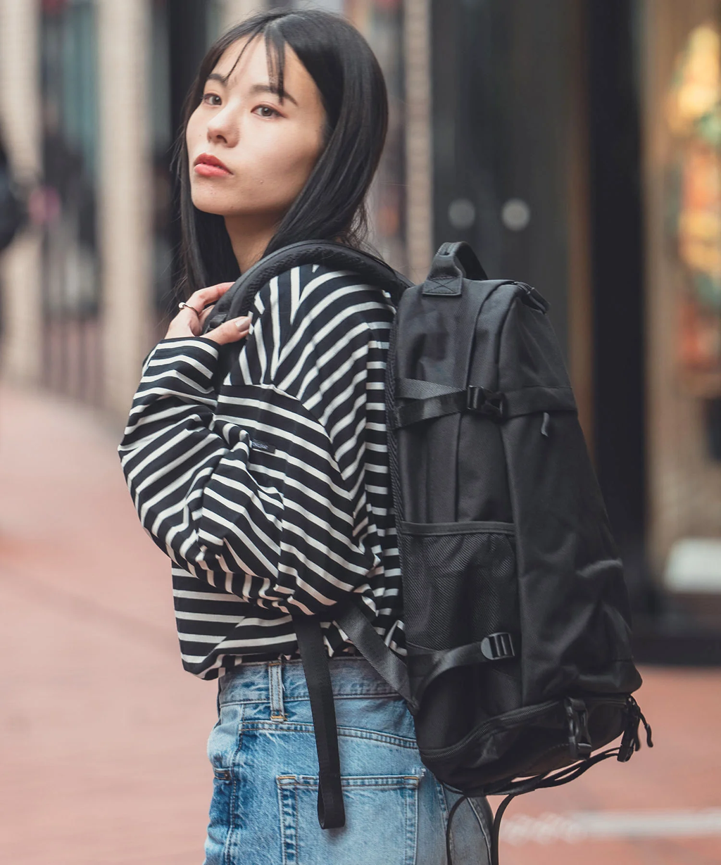 k111-900-2_33b66fec-eada-462c-a661-a739f938a244_1500x1800
