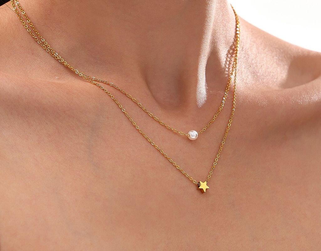 DL pearl & star necklace