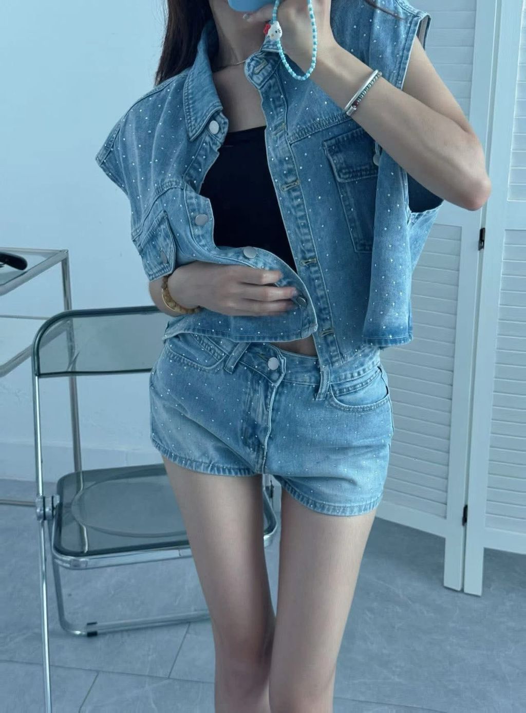 S__293077100_0