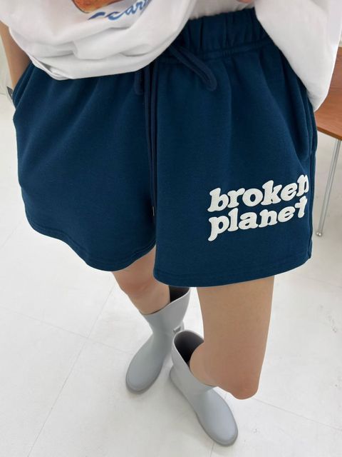 S__297418778_0