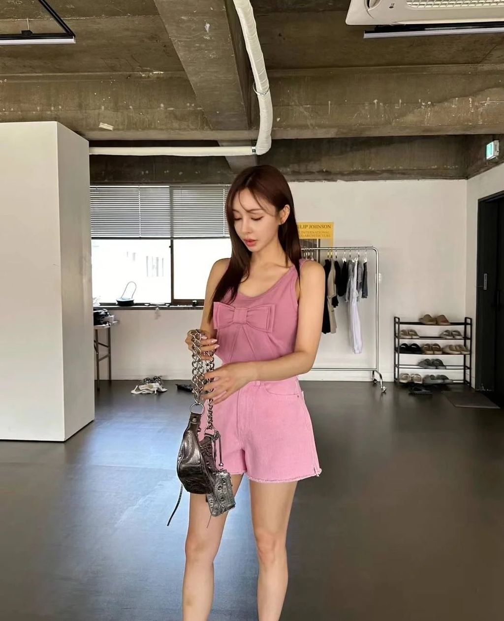 S__267231243_0