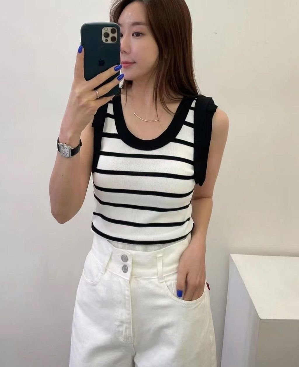 S__267296843_0