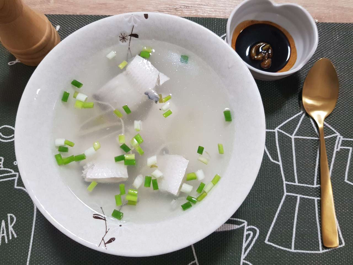 鄰洋小食譜-虱目魚肚湯