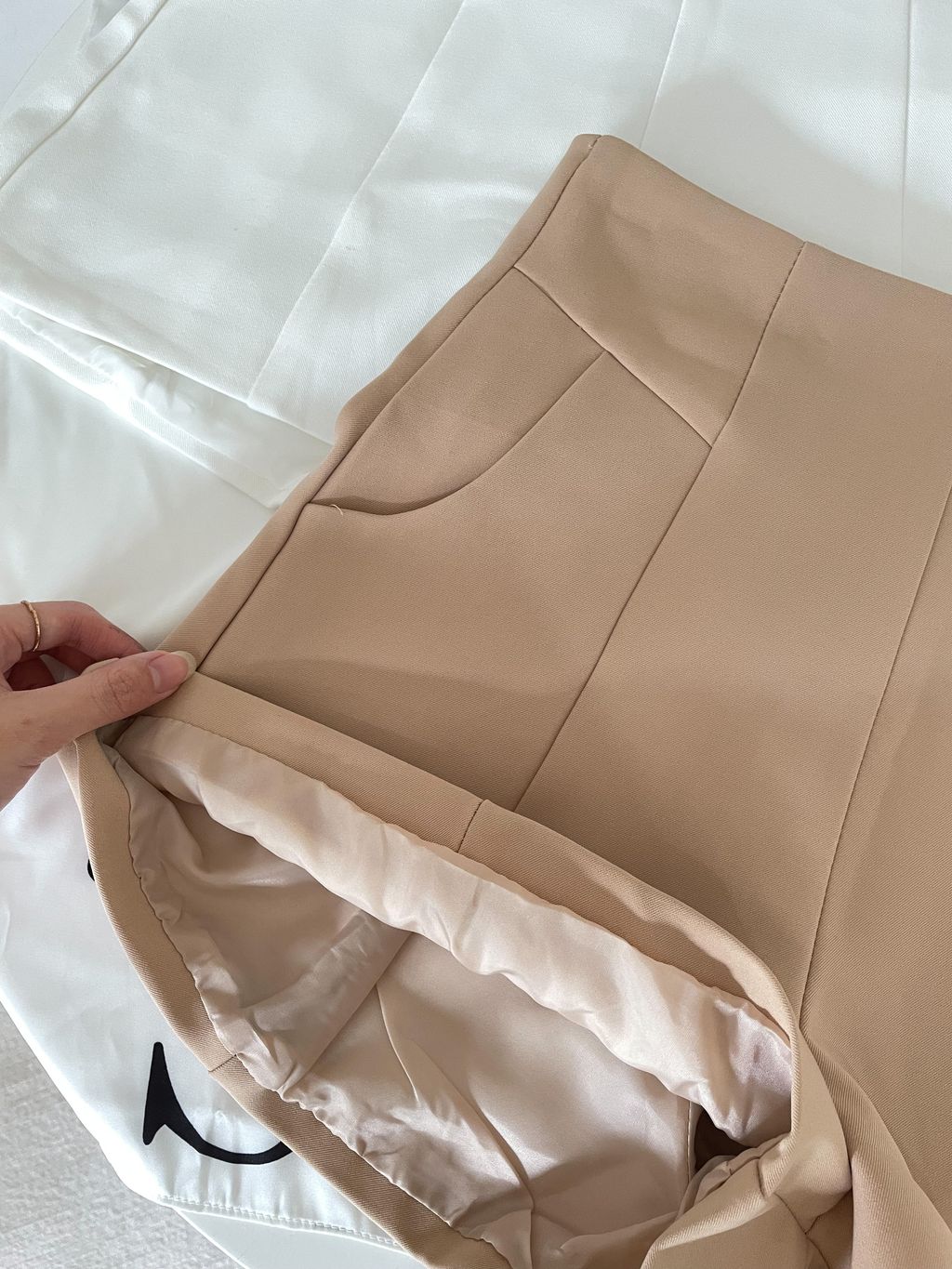 381A7A55-DD52-442C-BFF3-F1436334AC02