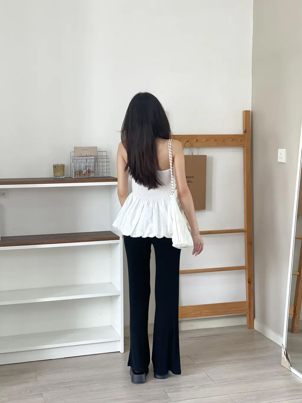 C0937CC9-5B49-481B-B3C1-C4407CD925EF