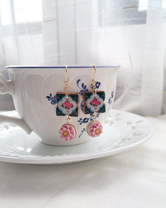 Floral Peranakan | ArtsiE