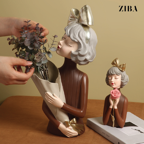 001 Girl Resin Vase-01.png