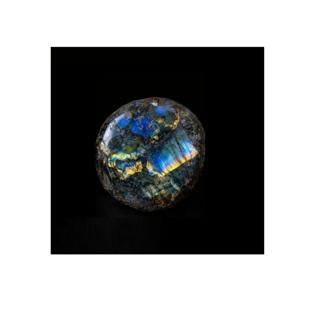 拉長石｜光與影之舞