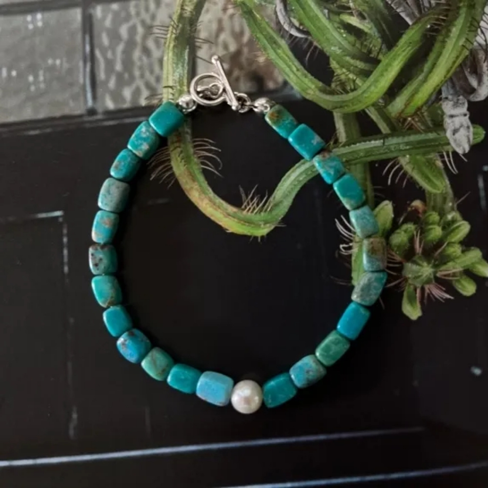 Matilda & Co. 亞利桑那綠松石與天然淡水珍珠925純銀手鍊
