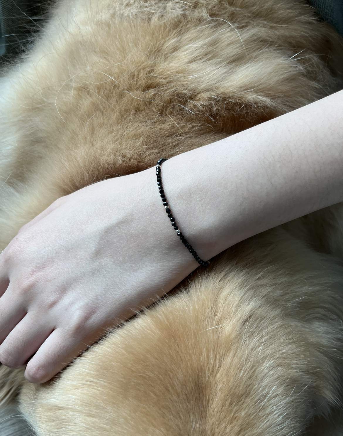 maelle黑色尖晶石手鍊, 配戴展示圖-1