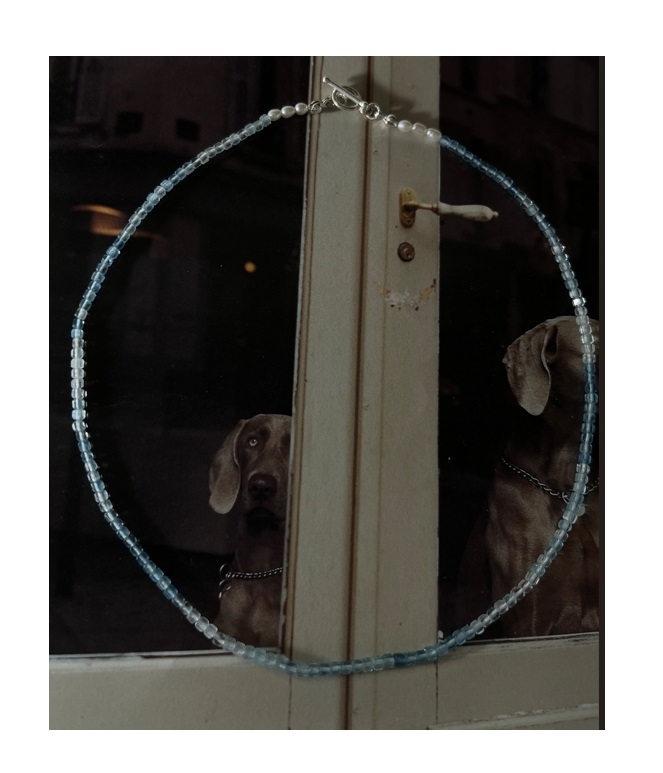 Marea海藍寶珍珠項鍊以漸層的海藍寶串成, 象徵海洋的寧靜與力量，展現清新優雅的氣質。