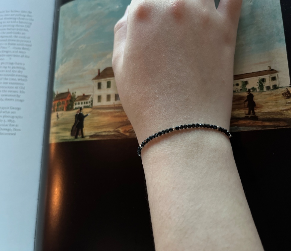 maelle-黑色尖晶石手鍊, 配戴展示圖
