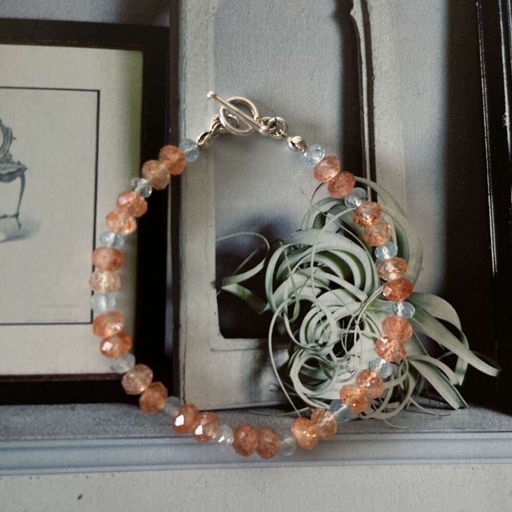 Matilda & Co. 鑽切太陽石與海藍寶925純銀手鍊, 為你吸引豐盛與成功