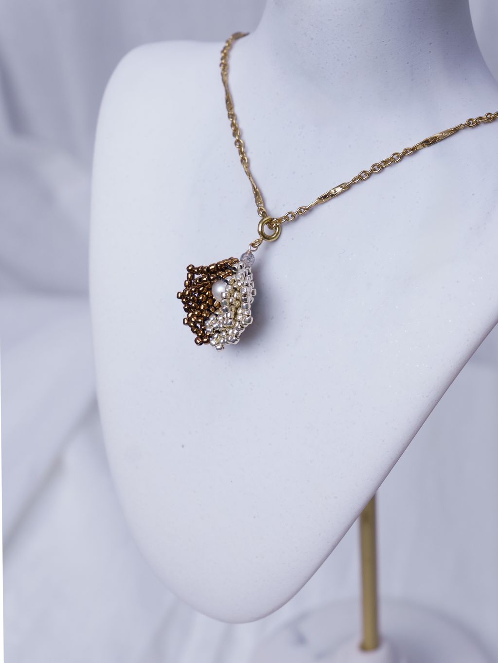 金色小花苞吊墜4