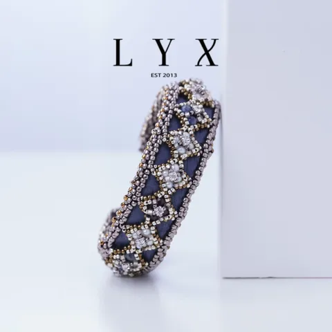L_白背窄版藍波斯手環_2
