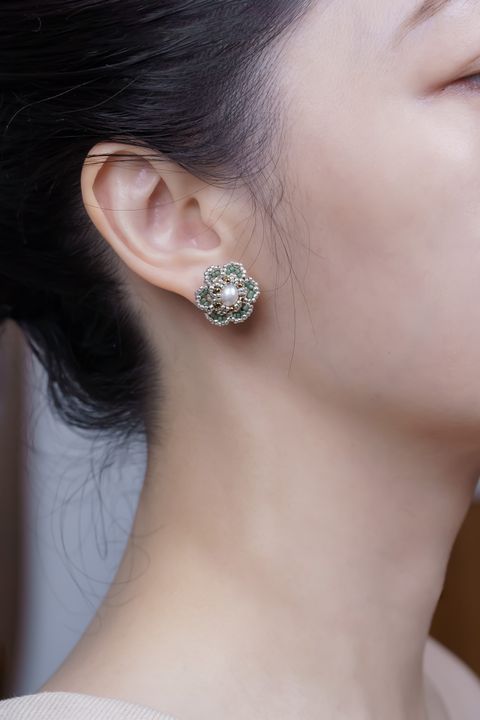 綠色小花耳環