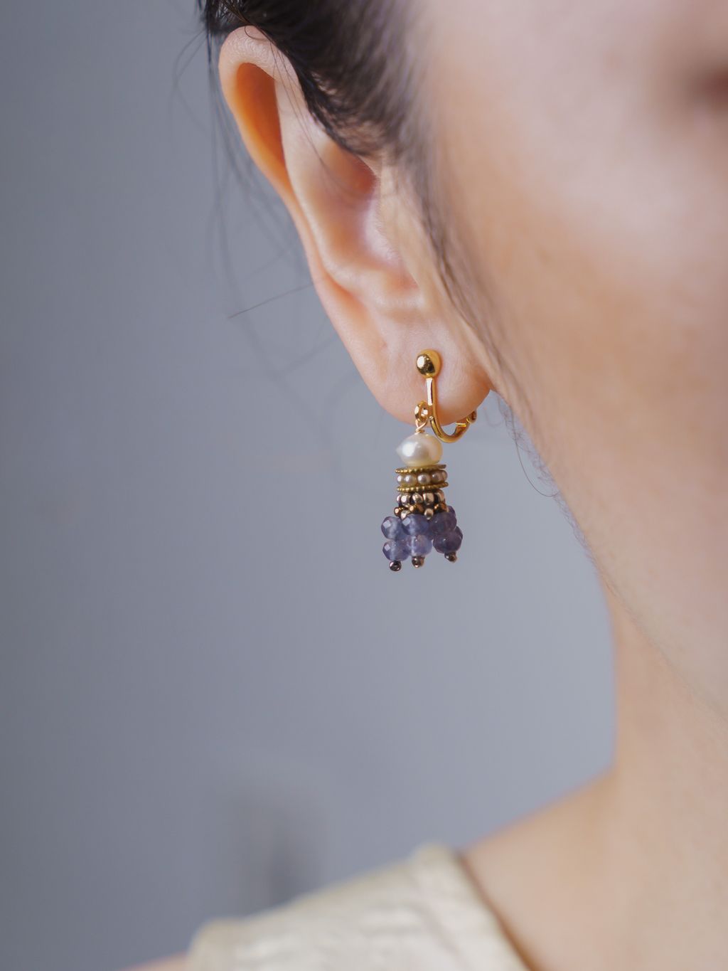 藍莓流蘇耳環_上身2