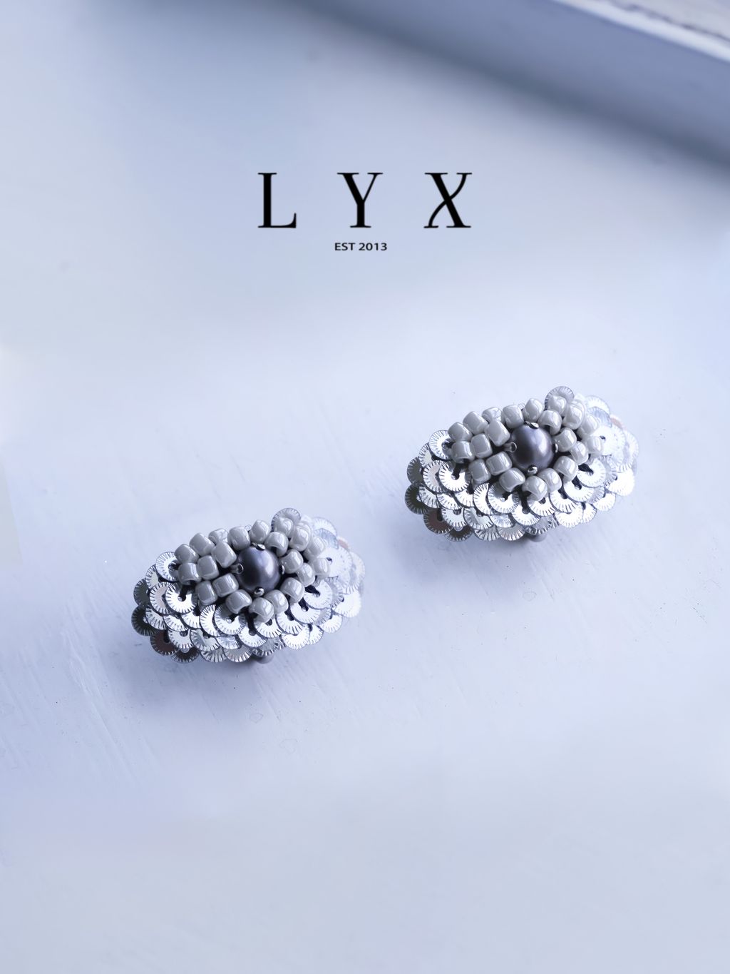 L_白銀蒲公英耳環_白2