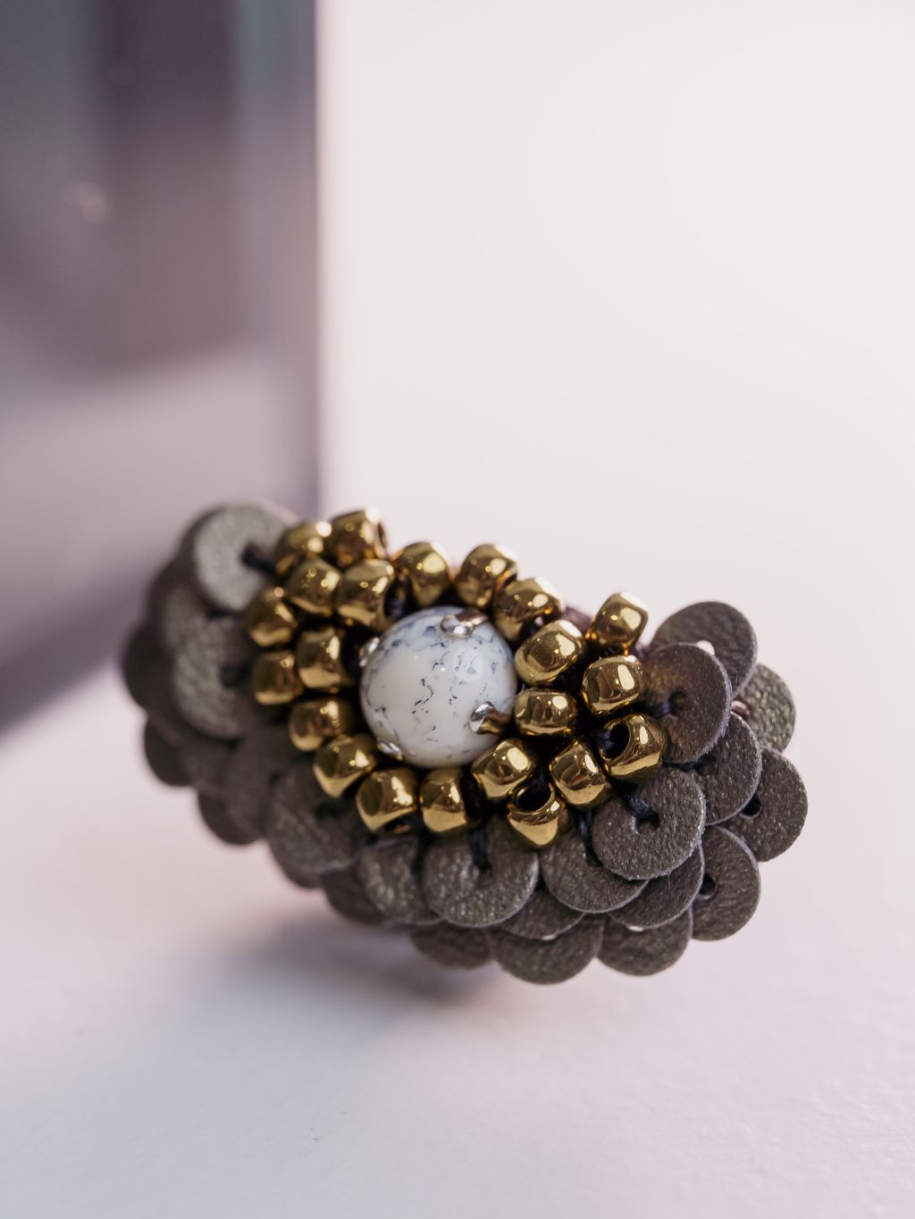 黑色蒲公英耳環