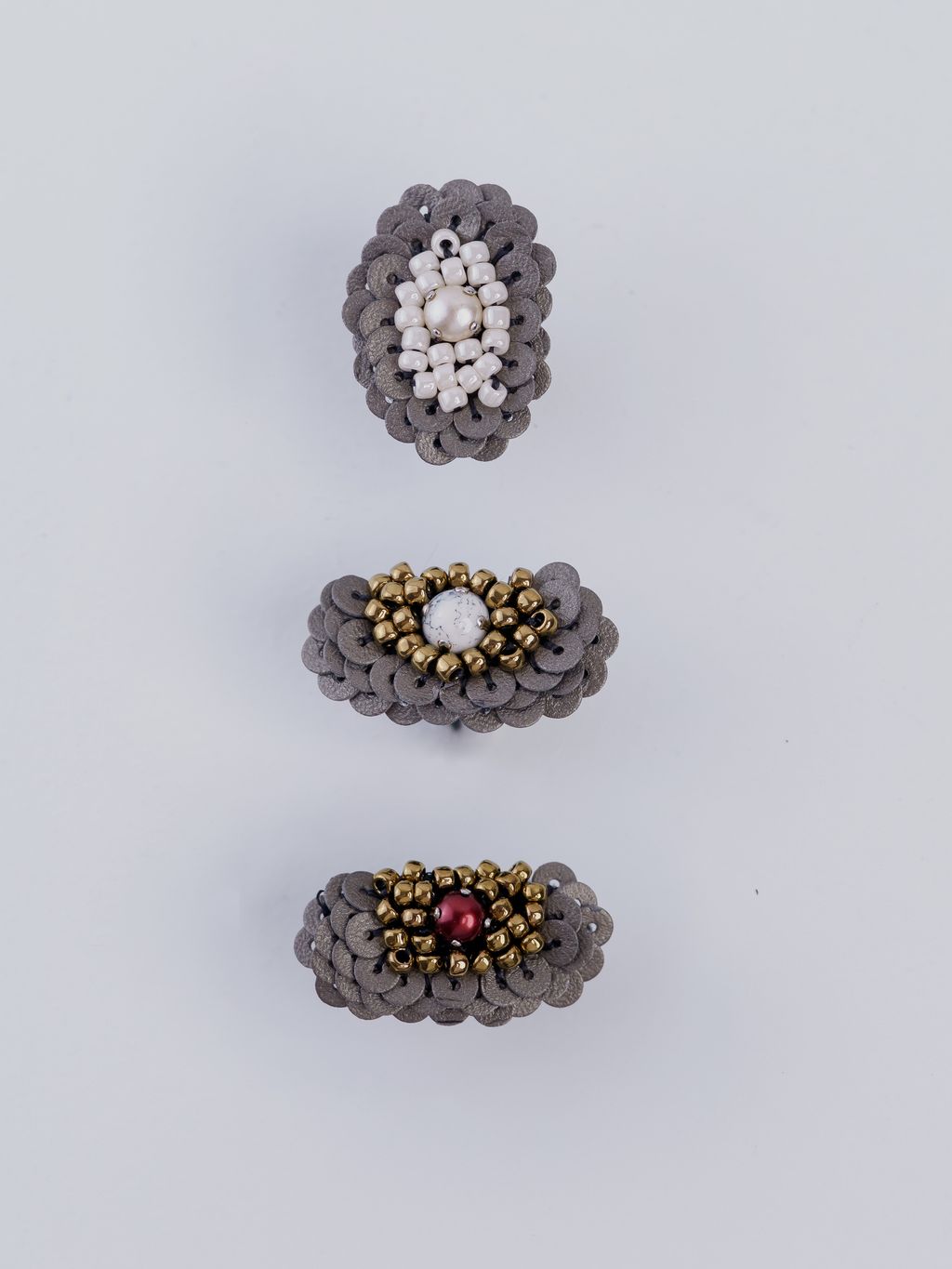 三色黑蒲公英耳環