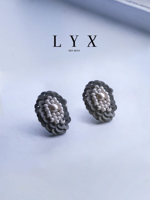 L_橢圓黑白蒲公英耳環_白2