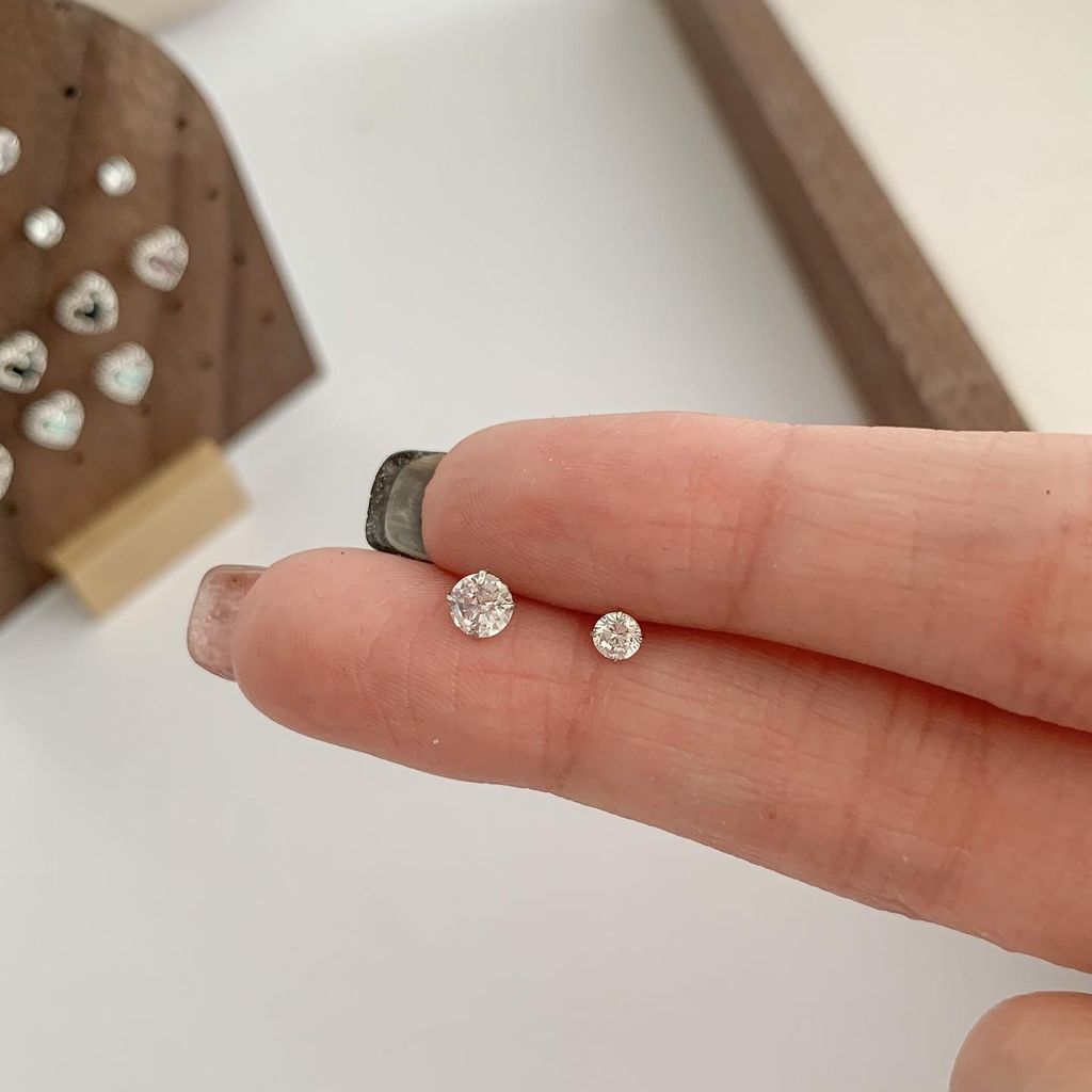 96574165-6FF3-4E9B-9952-C293B8891895