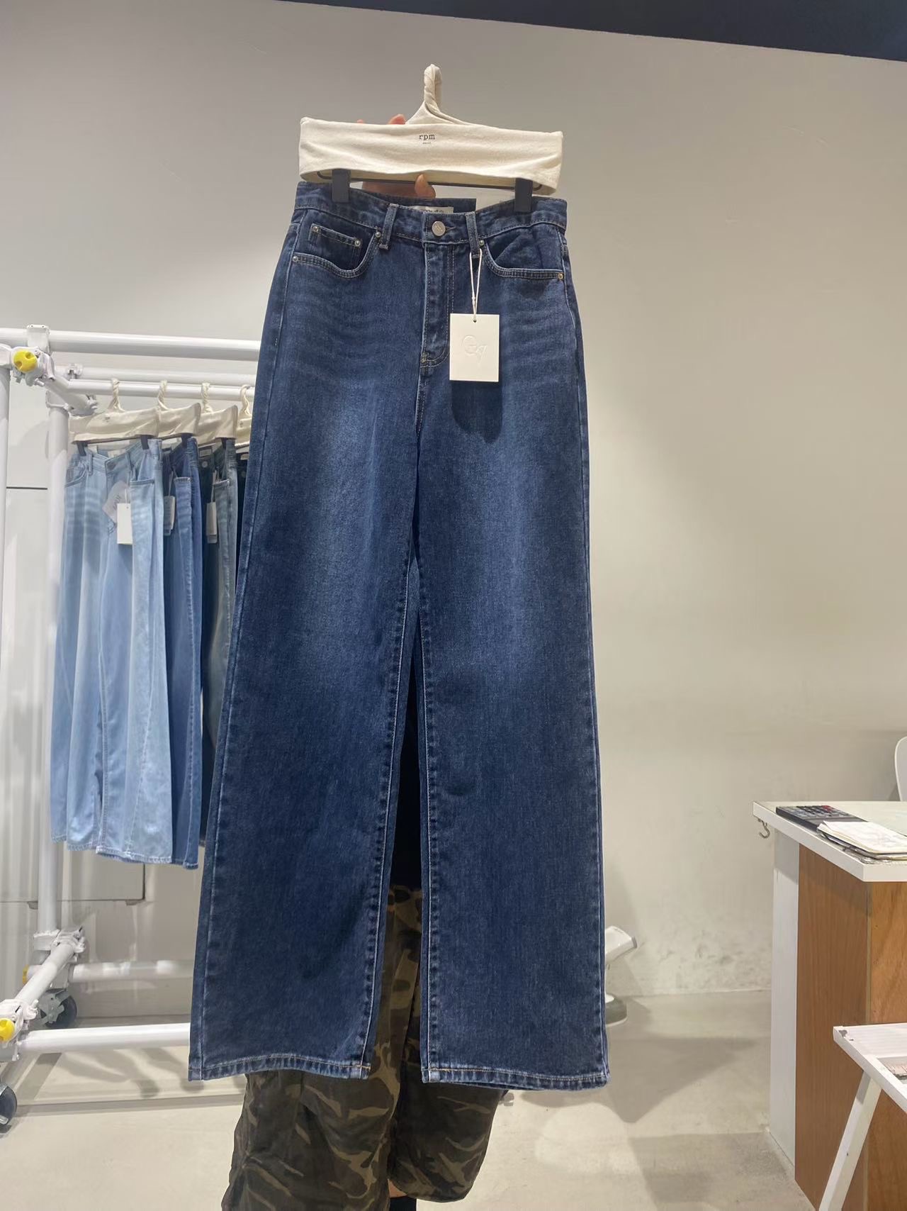 181accb4efa291a5b577559f828385c2