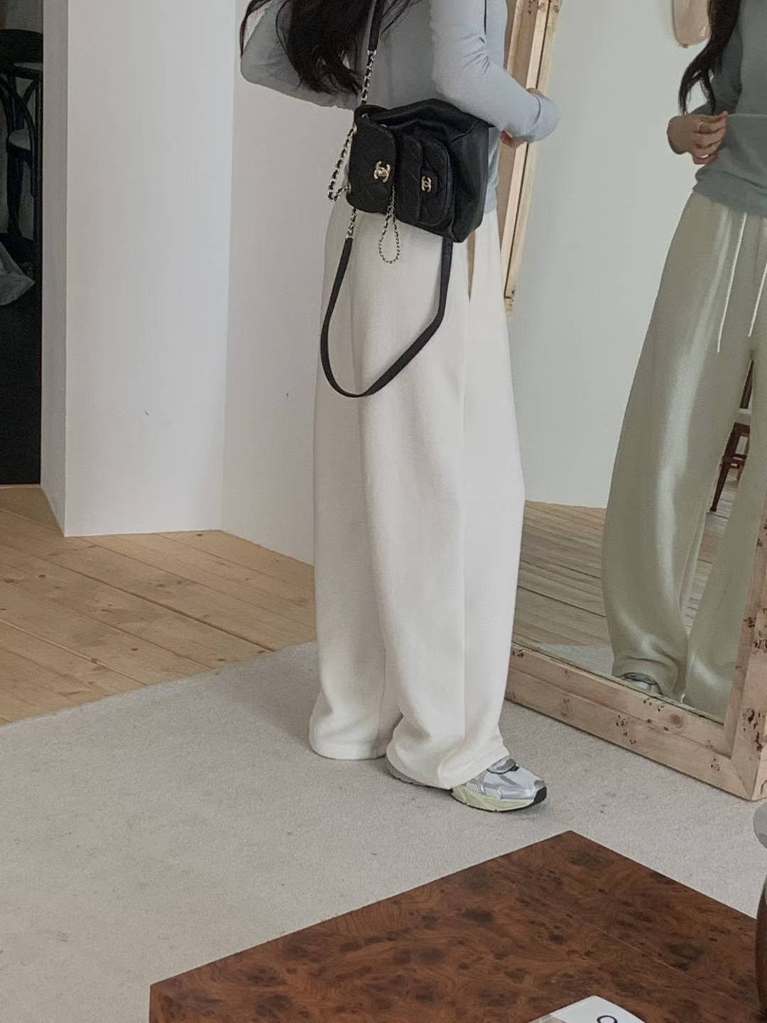 c35d2f801606a06ddf2b653b77cab9da