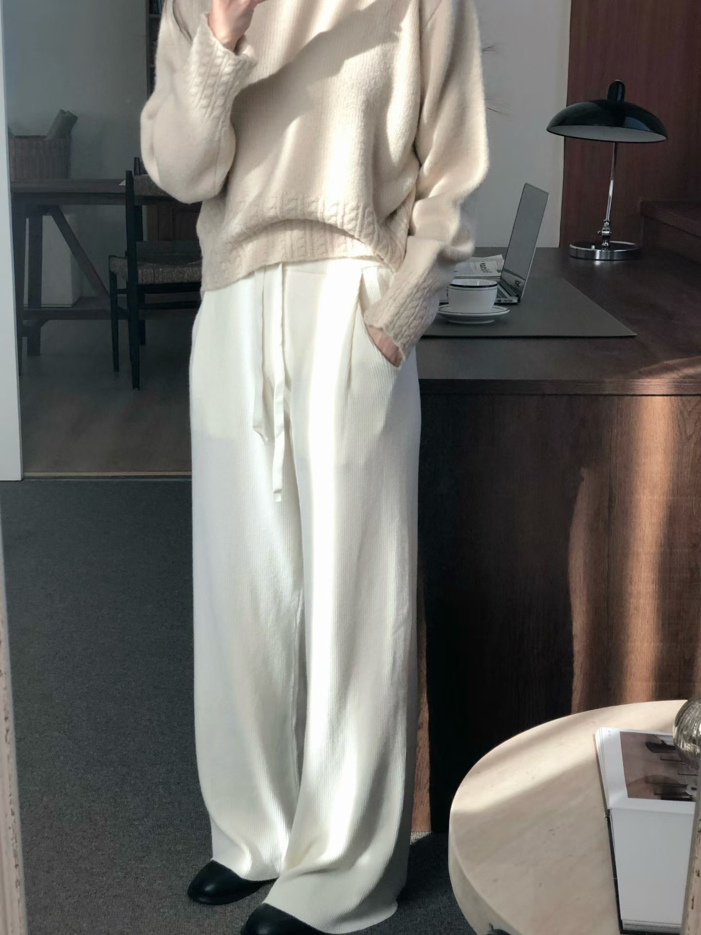 17ec5a44129e204f0a7aaf5401d8dd23