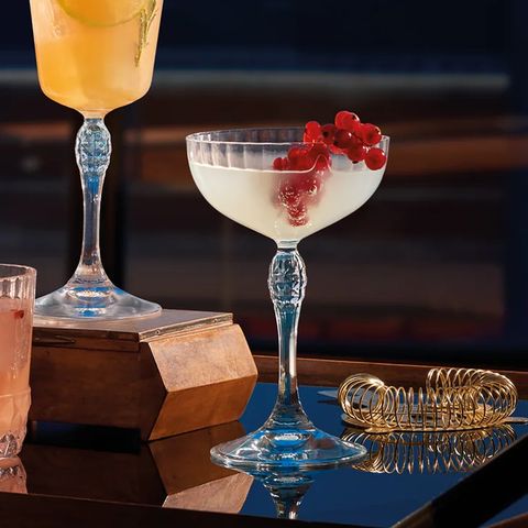 美式復古雕紋寬口高腳杯_2