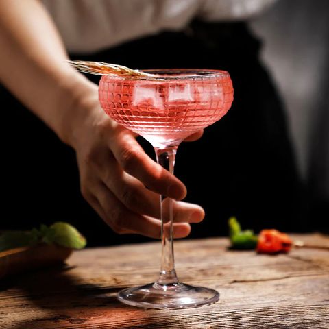 菱格紋寬口調酒杯_2