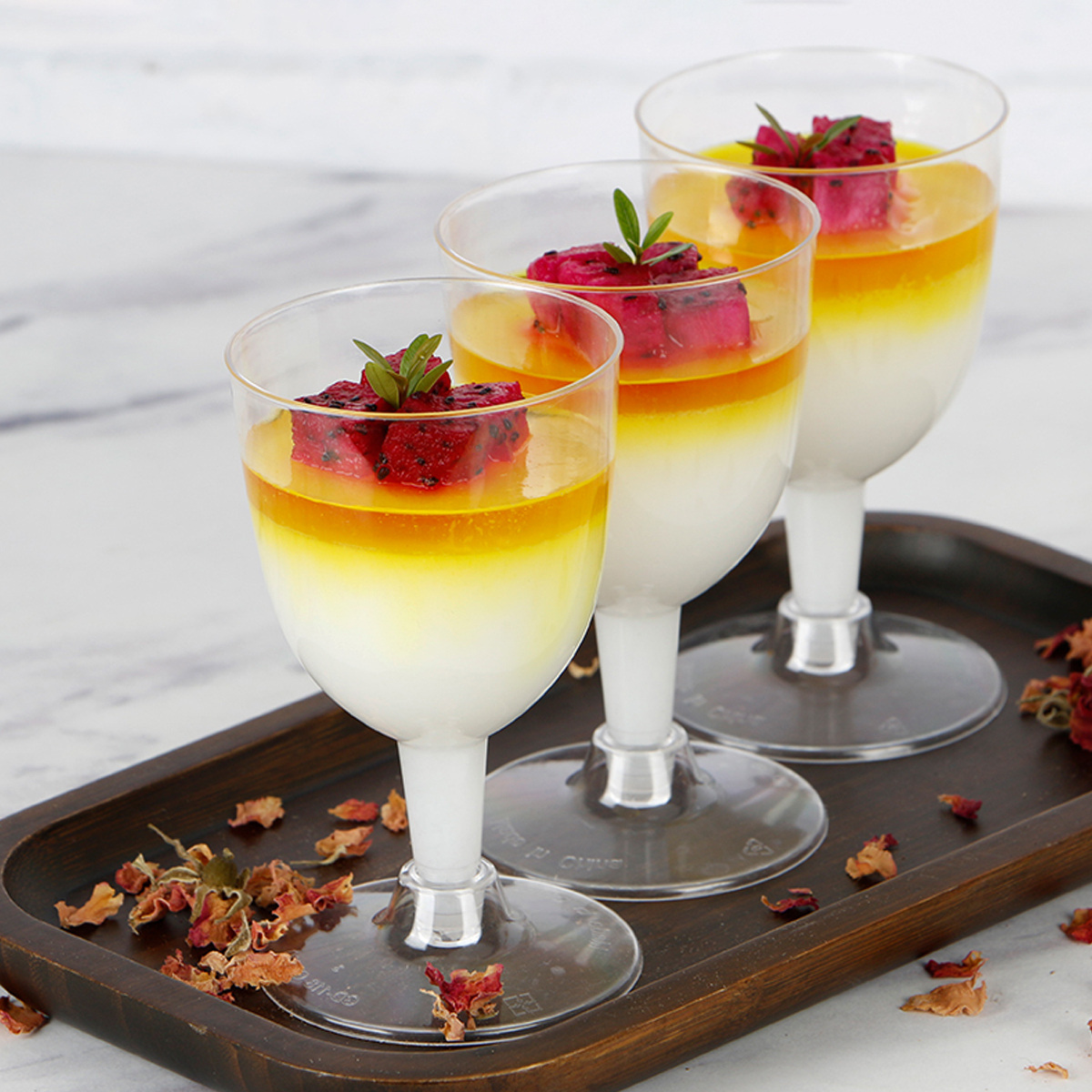 塑膠高腳酒杯_3